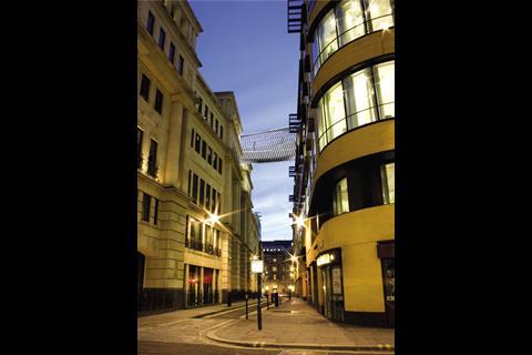 Wilkinson Eyre's plans for a footbridge between two Deutsche Bank buildings in the City of London